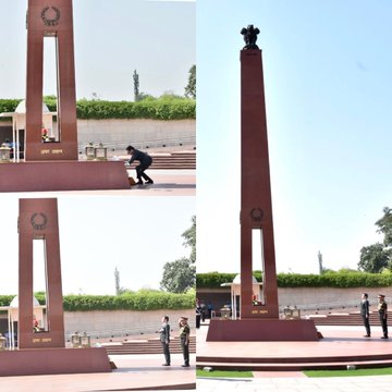 Mr. Oka Masami Vice Minister of Def. for International Affairs Japan paid homage at NWM on 05 Apr 23