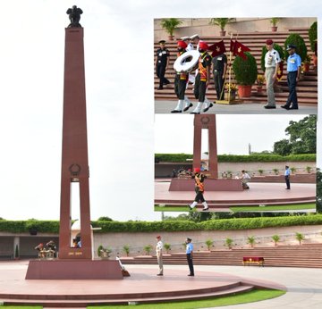 Maj Gen Eric Peltier, SO French Delegation paid homage to Bravehearts at NWM on 17 Oct 23