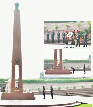 Maj Gen DP Singh, SM, ADG MI (B), paid homage to Bravehearts at NWM on 01 Nov 23
