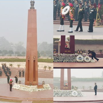Lt Gen C Bansi Ponnappa, AG & Maj Gen Sandeep Kumar, JAG, paid homage at NWM on 21 Dec 23