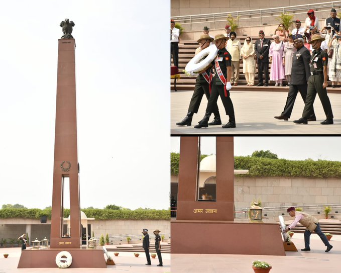 Lt Gen V Pillai, SM (Retd) Lt Gen RS Pradhan, AVSM, SM, VSM (Retd) paid homage at NWM on 13 May 24