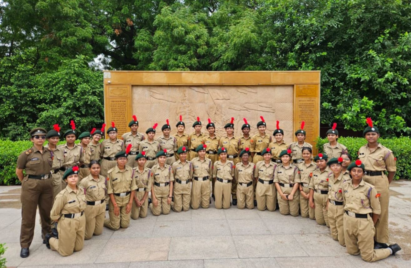 Girl NCC Cadets, 5 DGBn undergoing ATC Camp, paid homage to Bravehearts at NMW on  05 Jul 24