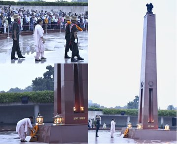 In NOK ceremony Veer Nari Mrs Beeta w/o Hav Rajesh Kumar, AC, paid homage at NMW on 11 Aug 24