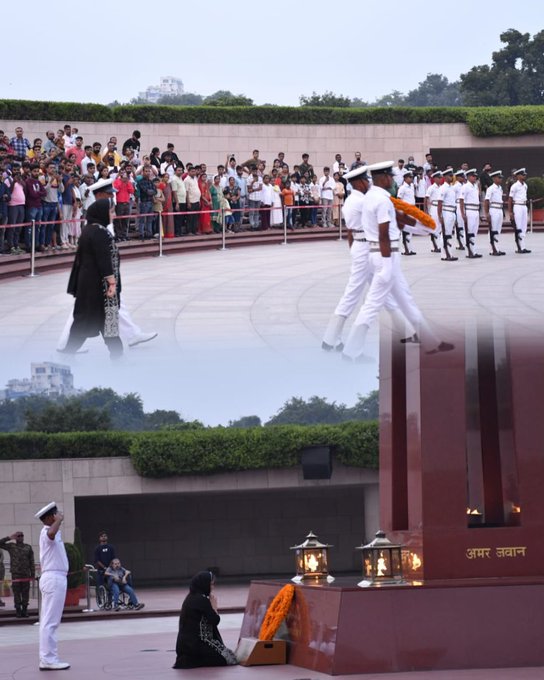 In NOK ceremony Mrs Sabit w/o Hav Jugal Kishor, 19 JAK RIF,, paid homage at NMW on 21 Aug 24