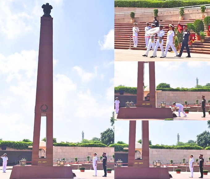 Cdr in Chief Andaman & Nicobar Command, V A Ajay Kochhar, AVSM, NM, paid homage at NWM on 07 Oct 25
