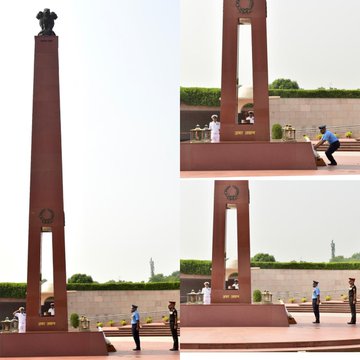 Air Cmde Surendra Kumar Verma, VSM, Air II, HQ CAC IAF, paid homage at NWM on 10 Sep 24