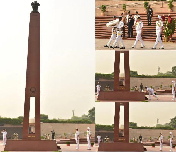 Vice Admiral Rajesh Pendharkar, PVSM, AVSM, VSM, FOC-in-C (East) paid homage at NWM on 25 Oct 25