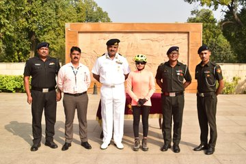 Ms Asha Malviya paid homage to Bravehearts of Indian Armed forces at NWM on 12 Nov 24