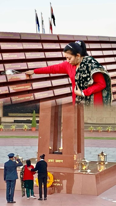 In a solemn NOK Ceremony Mrs Balwinder Kaur S/o Sep Sarbjit Singh paid homage at NWM on 14 Dec 24