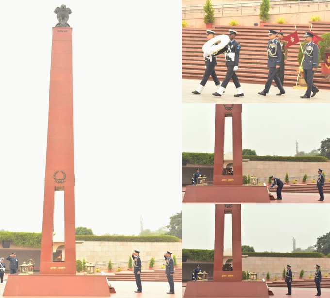 Air Mshl PM Sinha, & Air Mshl Rajesh Kumar Anand paid homage to Bravehearts at NWM on 31 Dec 24