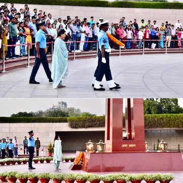 In NOK ceremony Mrs Sabeeta Devi w/o Nk Rajeshver Singh, SC, paid homage at NMW on  07 Mar 25