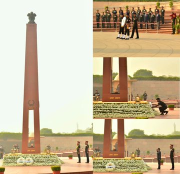 Lt Gen V Rohella, SM**, EIC, Corps Engrs, & serving personnel & vet. paid homage at NWM on 18 Nov 25