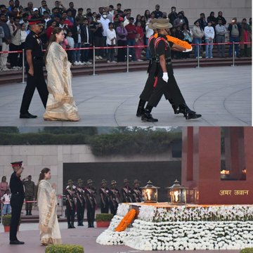 In solemn NOK Ceremony Mrs Ronibala Upreti w/o Maj Ajay Upreti, SM, paid homage at NWM on 19 Nov 25