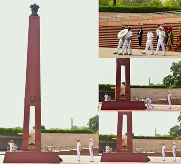 Vice Ad. J Jones AO, CSC, Royal Australian Navy, CJO, Australia paid homage at NWM on 17 Mar 25