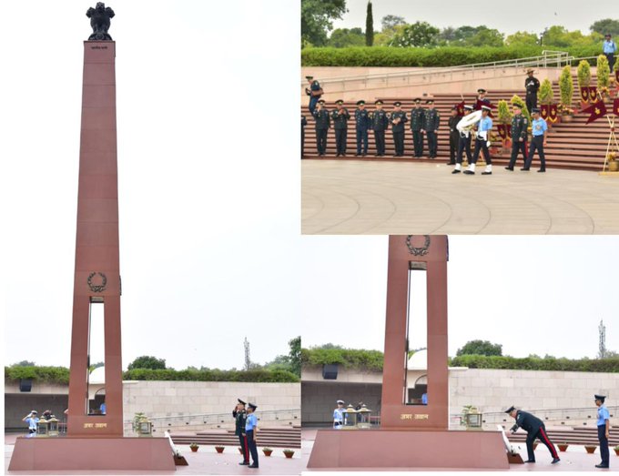 Brig Gen ONTSGOIBAYAR LKHAMJII, Mongolia Staff Collage, paid homage to Bravehearts at NWM on 26 May 