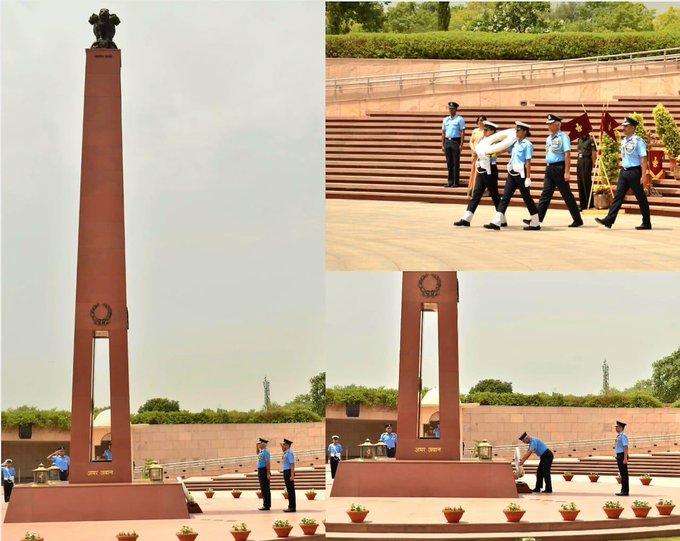 Air Marshal MS Deswal, VM paid homage to Bravehearts at NWM on 01 Jun 25 