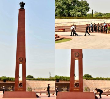 On the occasion of silver jubilee 98th NDA Course Serving Officers paid homage at NMW on 03 Jun 25