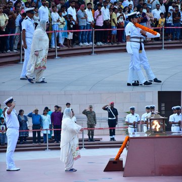 In solemn NOK ceremony Smt Balbir Kaur w/o LNk Mohinder Singh, VrC, paid homage at NWM on 14 Jun 25