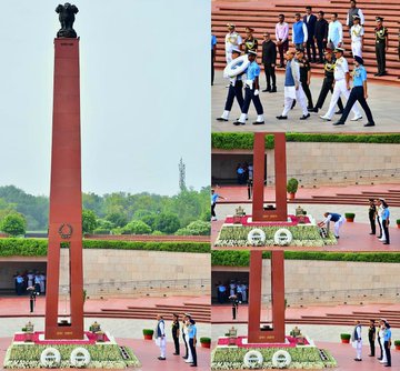 Sh Rajnath Singh, Hon’ble Def Minister, Def Secy, CISC & Chiefs paid homage at NWM on 26 Jul 25