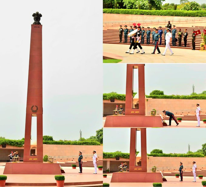 Deputy Minister of DCGS, Republic of Kazakhstan, paid homage at NWM on 11 Aug 25