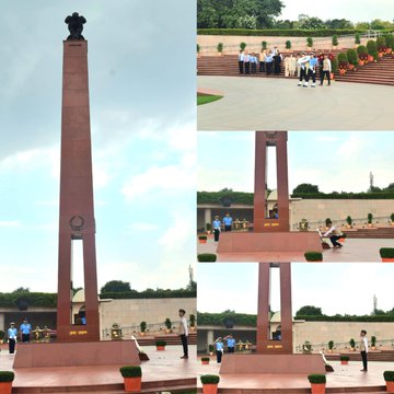 Veteran offi. of SS-40 Course paid homage to Bravehearts of Indian Armed Forces at NWM on 24 Aug