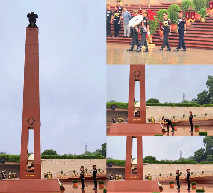 Lt Gen Arvind Walia, AVSM, E-in-C, paid solemn homage to Bravehearts at NWM on 29 Aug 25