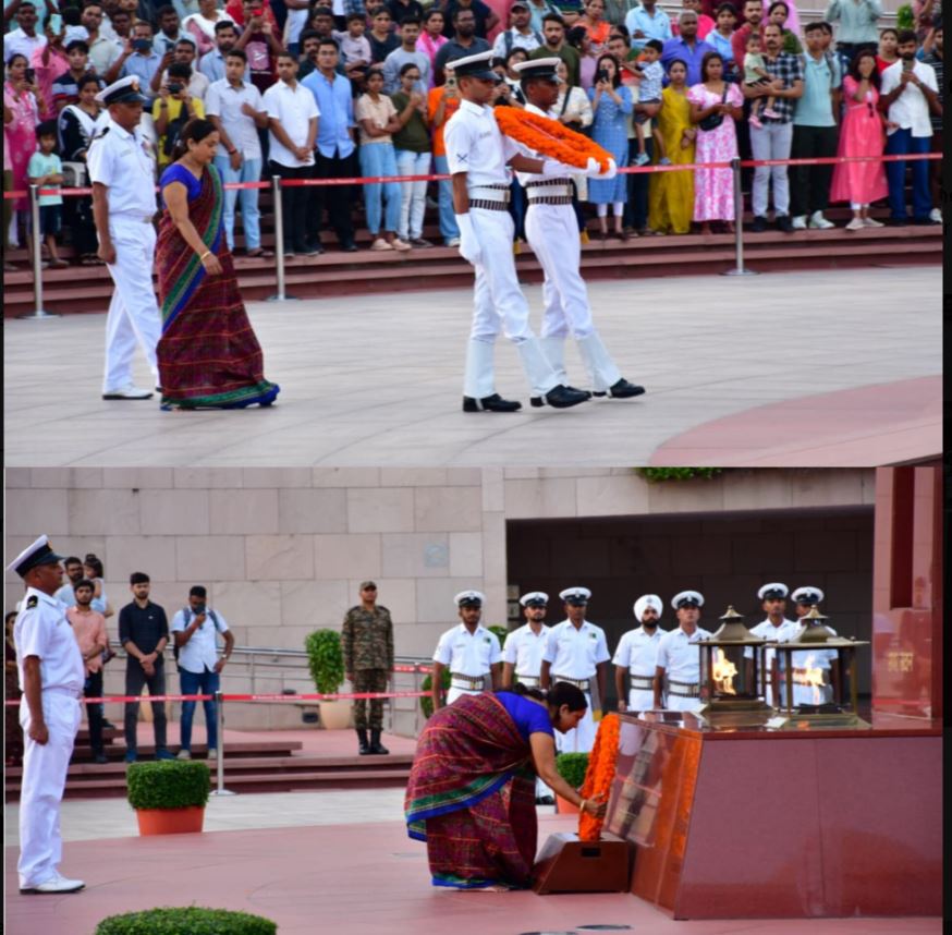 In a solemn NOK ceremony Mrs Alka Chauhan w/o Nk Pankaj Kumar paid homage at NWM on 06 Sep 25