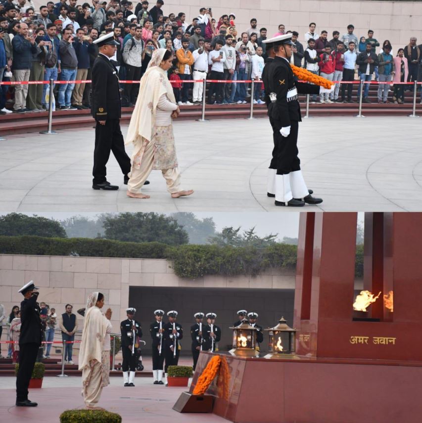 In solemn Next-of-Kin ceremony Balvir Kaur w/o Nk Jagsir Singh, SM, paid homage at NWM on 15 Dec 25