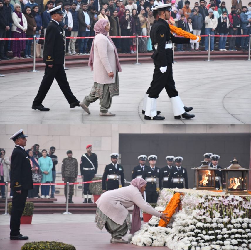 In a solemn Next-of-Kin Mrs Sarwani Devi M/o Sep Sangat Singh, SC, paid homage at NWM on 20 Dec 25