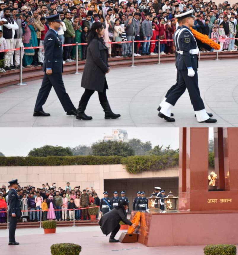 In a solemn Next-of-Kin Mrs Pooja Joshi w/o Capt Amit Joshi, paid homage at NWM on 25 Dec 25