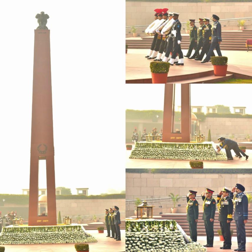 On 78th Army Day, Gen Anil Chauhan CDS, COAS, VCNS & CAS paid homage at NWM on 13 Jan 26