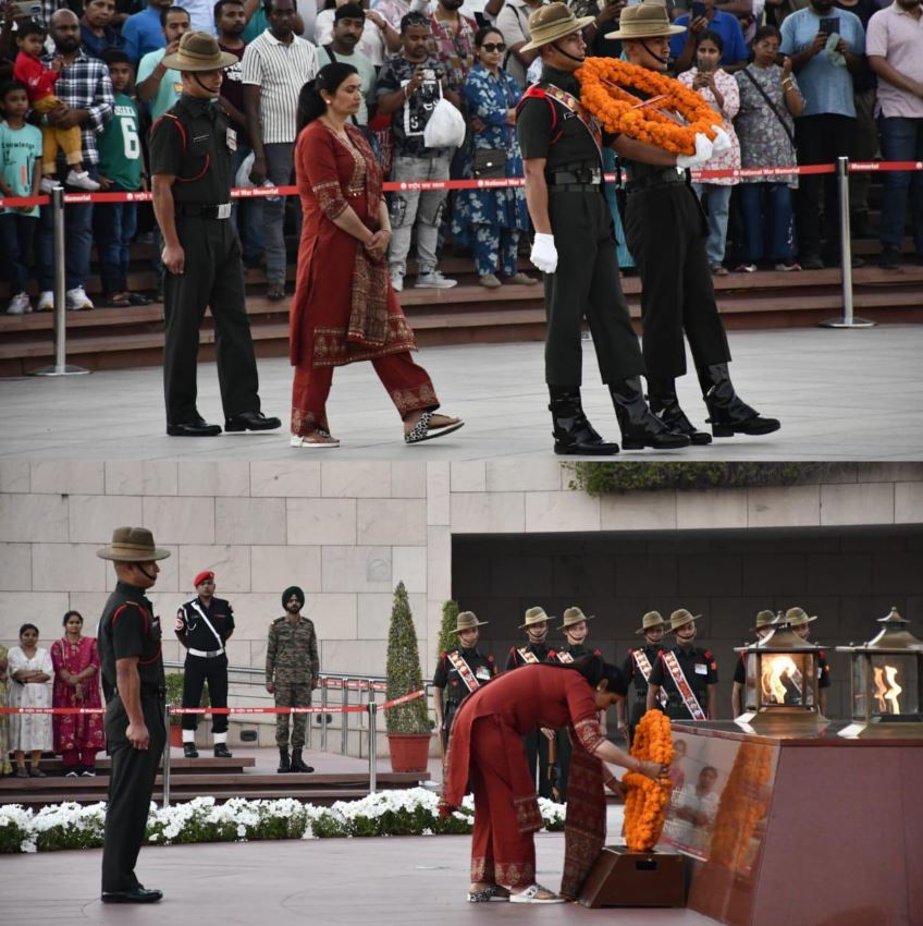 In a solemn NOK ceremony Mrs Ranjeet Kaur w/o LNk Amarjit Singh, paid homage at NWM on 07 Mar 26