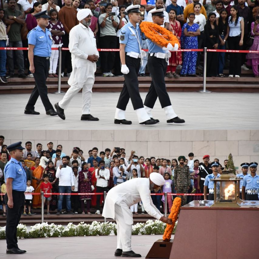 In a solemn NOK ceremony Mr Charna Singh paying f/o Sep Sewak Singh, paid homage at NWM on 15 Mar 26