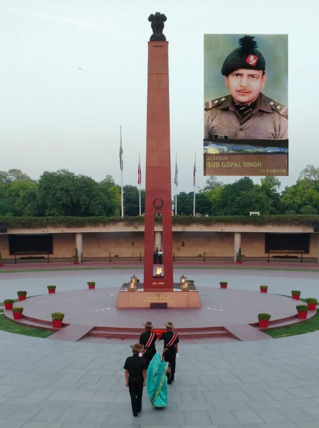 In solemn Next-of-Kin ceremony Mrs Haruli Devi w/o Sub Gopal Singh, paid homage at NWM on 18 Apr 26