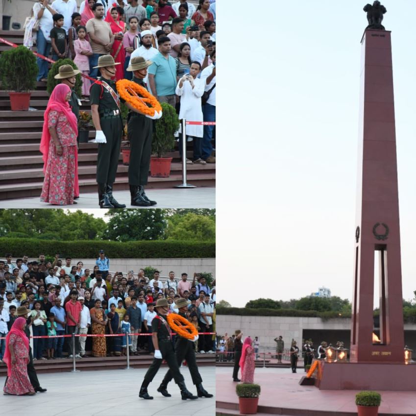 In a solemn NOK ceremony Mrs Kamala Kanwar w/o Swr Gajaraj Singh, paid homage at NWM on 04 May 26