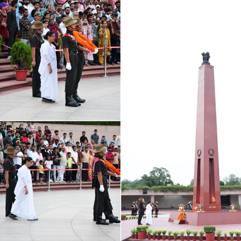 In NOK ceremony Mrs Mala Hattiholli w/o Sep Ulavappa Hattiholli, paid homage at NWM on 10 Jul 26 