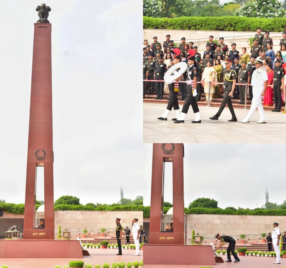 Lt Gen RC Srikanth, AVSM, VSM, paid homage to Bravehearts of Indian Armed Forces at NWM on 23 Jul 26