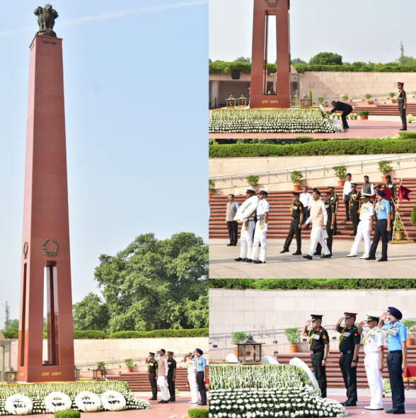 On 27th Kargil Vijay Diwas, Sh Sanjay Seth, Hon’ble RRM paid homage at NWM on 26 Jul 26