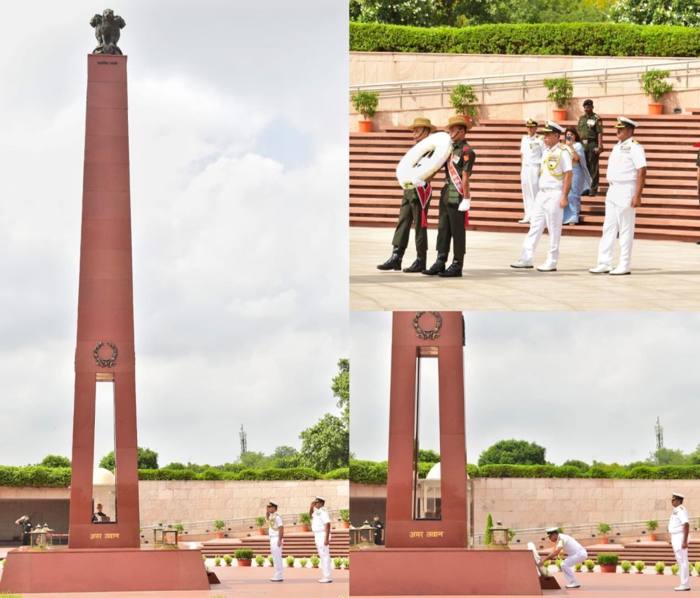 On superannuation, VAdm Tarun Sobti, UYSM, AVSM, VSM, DCNS, paid homage at NWM on 31 Jul 26