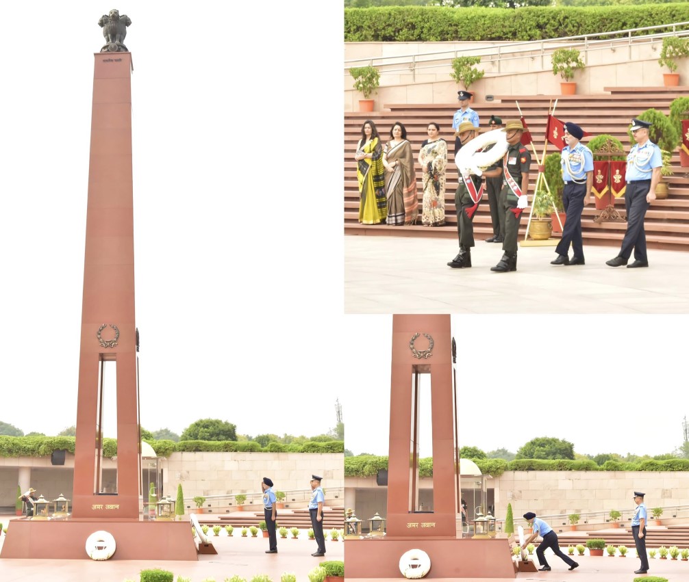 Air Mshl Tejpal Singh, AVSM, VM paid homage to Bravehearts at NWM on 01 Aug 26