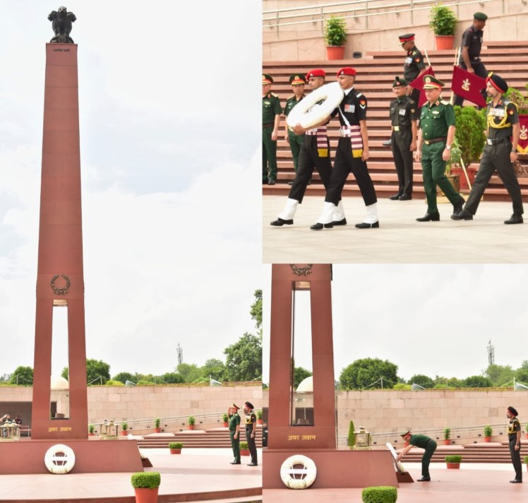  Lt Gen Le Van Huong, Deputy Chief of the General Staff, Vietnam paid homage at NWM on 03 Sep 26