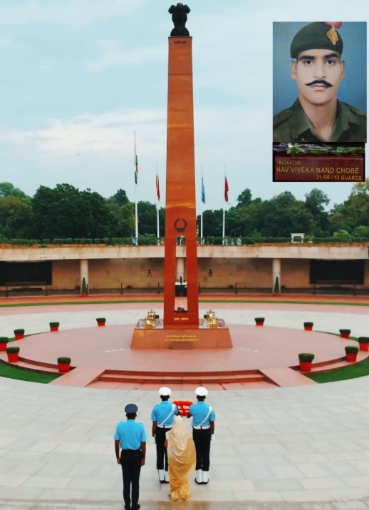 In a solemn NOK ceremony Ms Usha Chobey w/o Hav Vivekananda Chobey, paid homage at NWM on 05 Sep 26