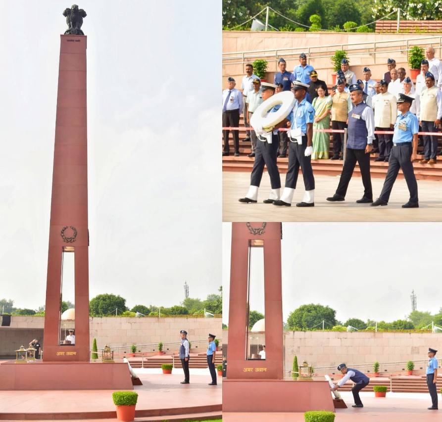 Air Chief Marshal VR Chaudhari (Retd) paid solemn tribute to the Bravehearts at NWM on 15 Sep 26