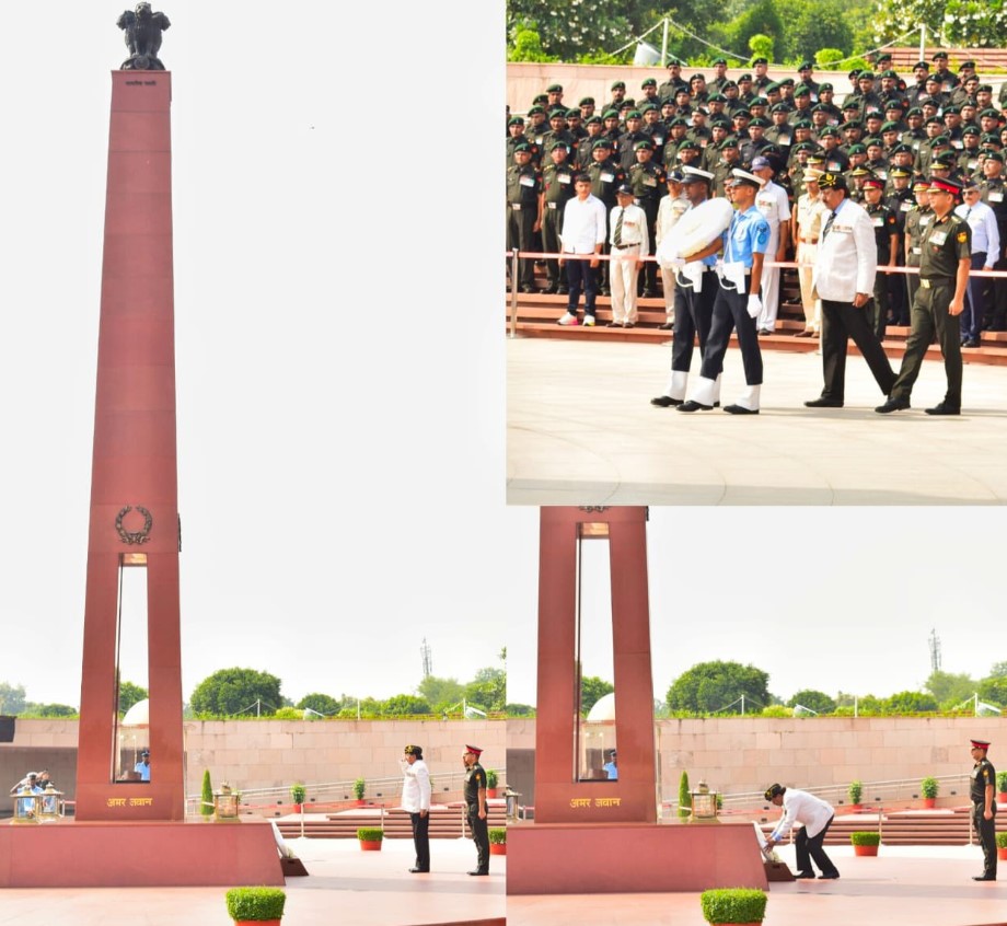 Maj Gen SS Ahlawat, VSM (Retd), on behalf of all ranks of 3JAT, homage at NWM on 21 Sep 26